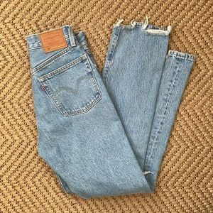 Levi's 501 - Distressed "Ripped" Light Wash Denim Jeans - Blue - 25x30